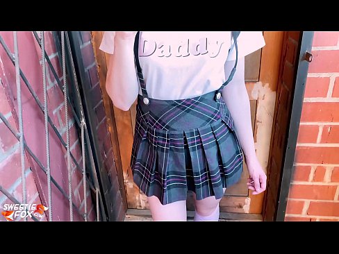 ❤️ A estudante chupa profundamente a sua pila e fode em vez de aulas. Porno em pt.porngameshub.ru