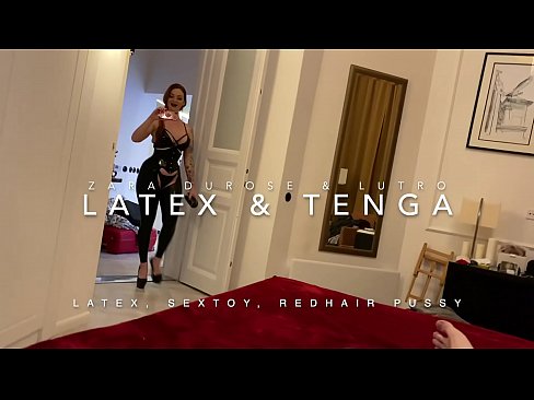 ❤️ Escada ruiva em traje de látex fodida por meio de meio-irmão Porno em pt.porngameshub.ru
